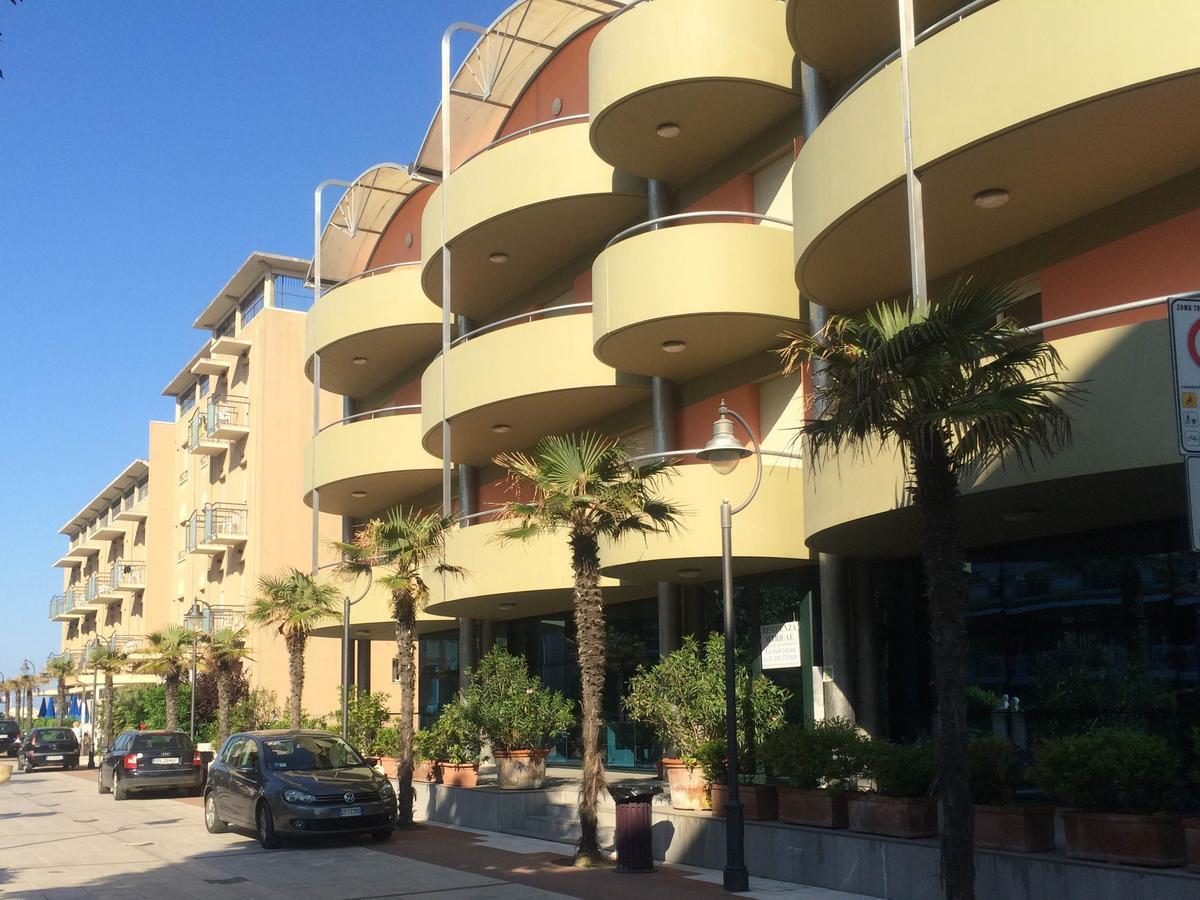 Residence Myricae Bellaria-Igea Marina Exterior foto